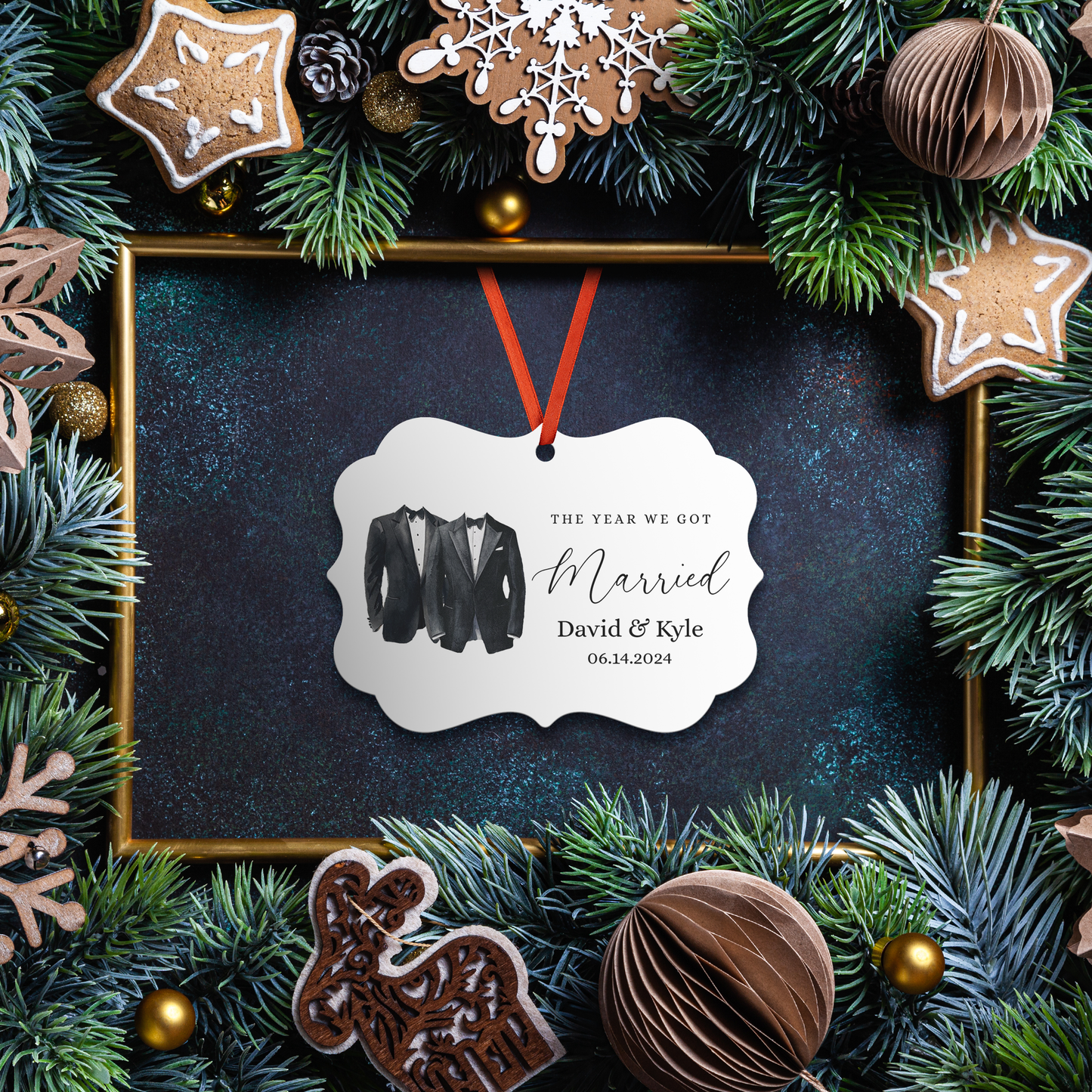 tux_tus_married_ornament_Personalized_Mr_Medallion_Lifestyle01_Mockup.png