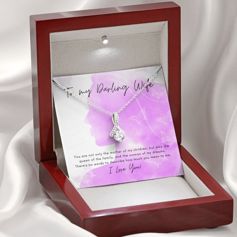 Modern Alluring Beauty Necklace for your Darling Wife